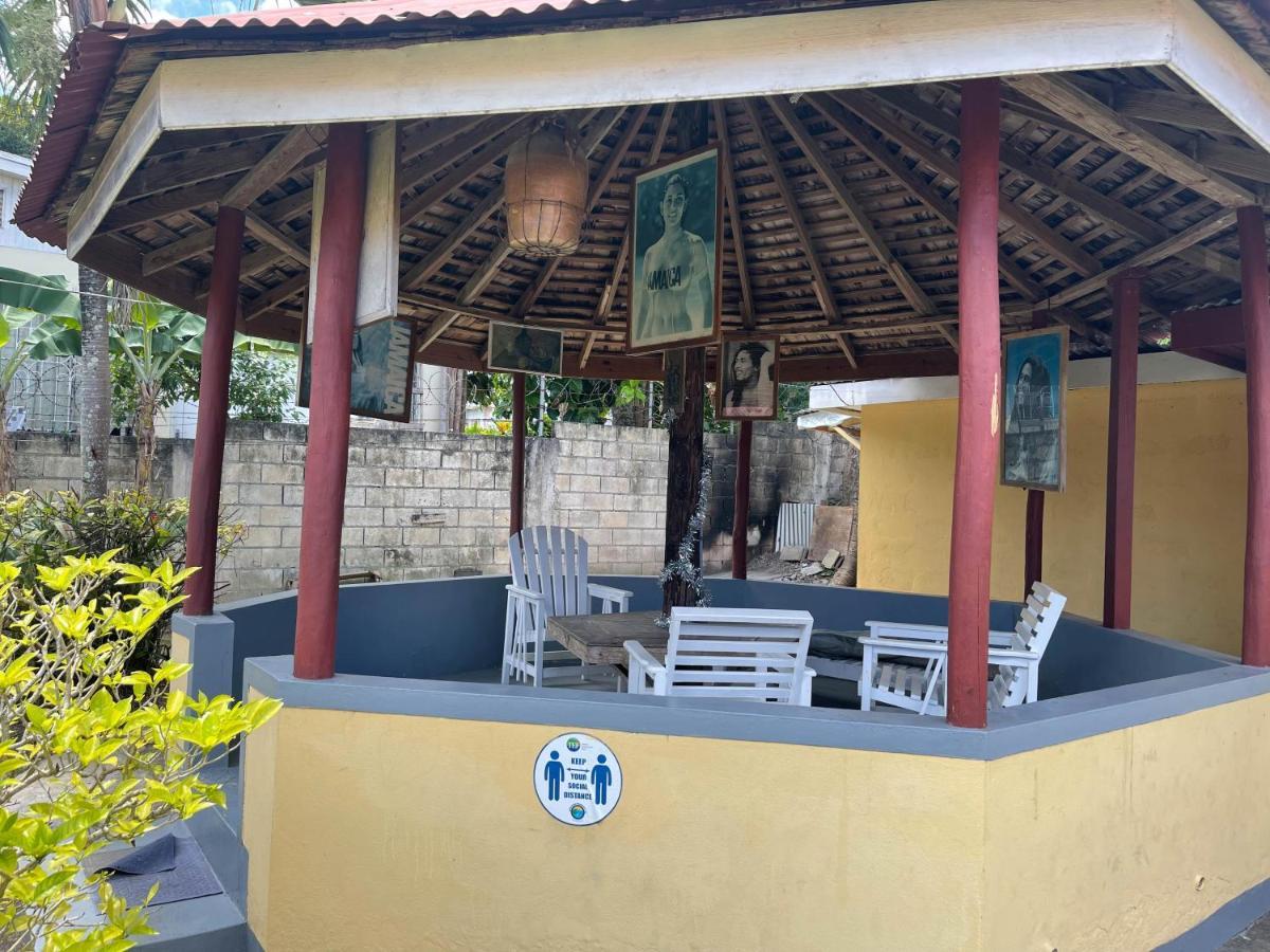 Little Shaw Park Guest House Ocho Ríos Exterior foto